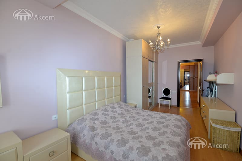 Квартира · 4 комн. · 124 м² · Кентрон