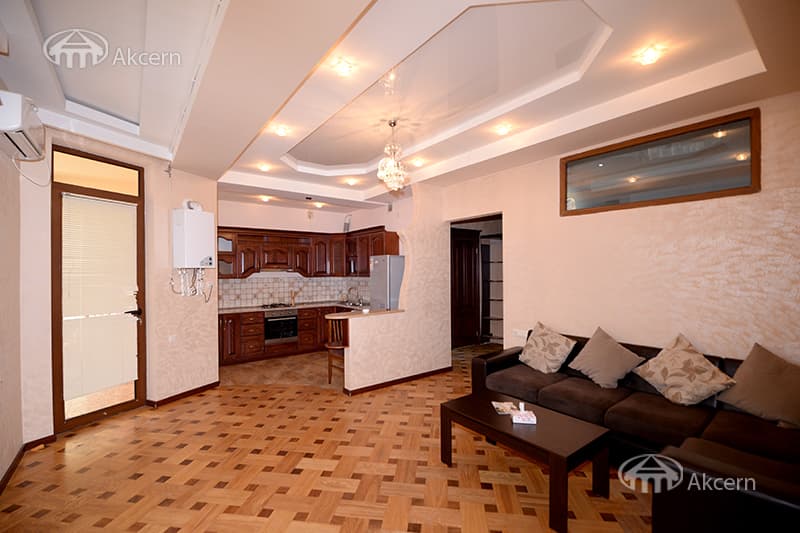 Apartment · 2 rooms · 57 m² · Kentron
