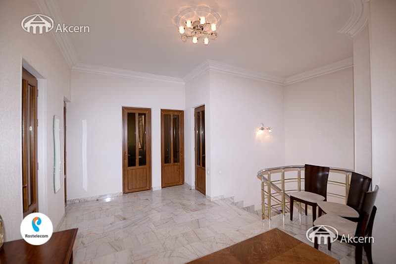 Առանձնատուն · 6 սեն. · 353 մ² · Դավթաշեն