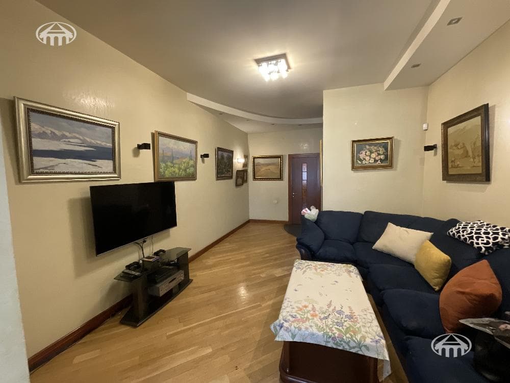 Квартира · 161 м² · Кентрон