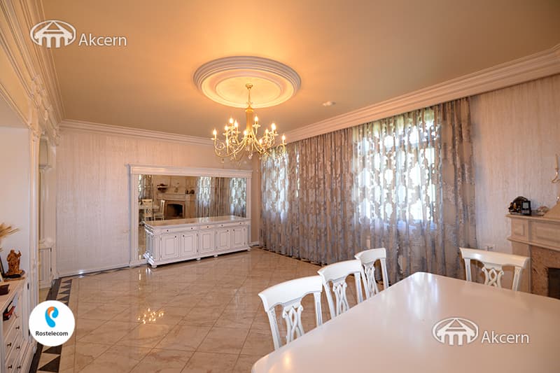 Mansion · 7 rooms · 729 m² · v. Arinj