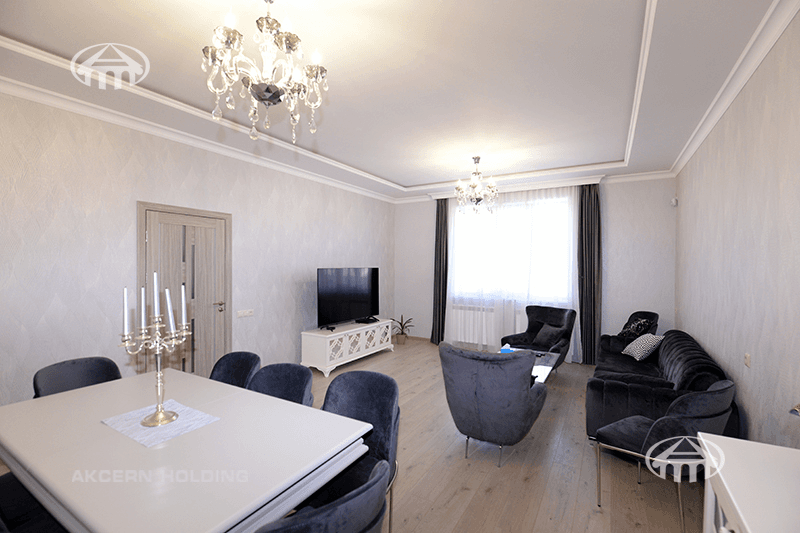 Mansion · 5 rooms · 280 m² · v. Arinj
