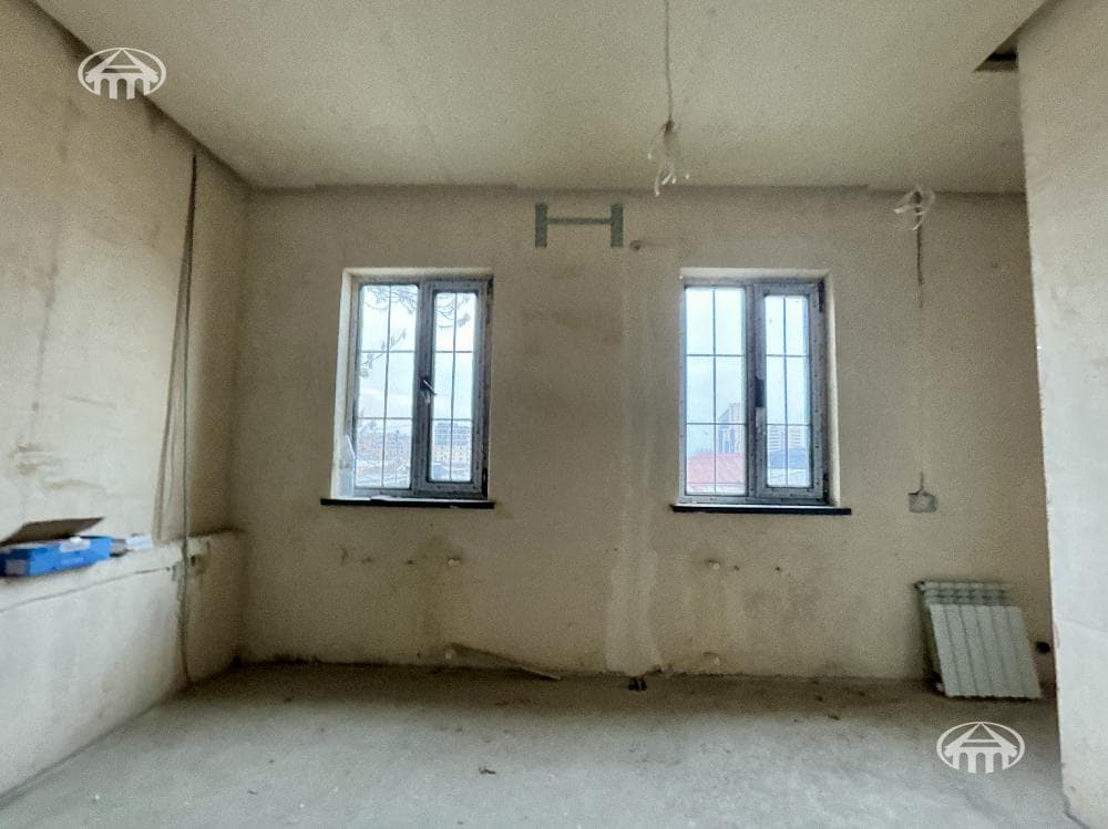 Hotel · 384 m² · Kentron