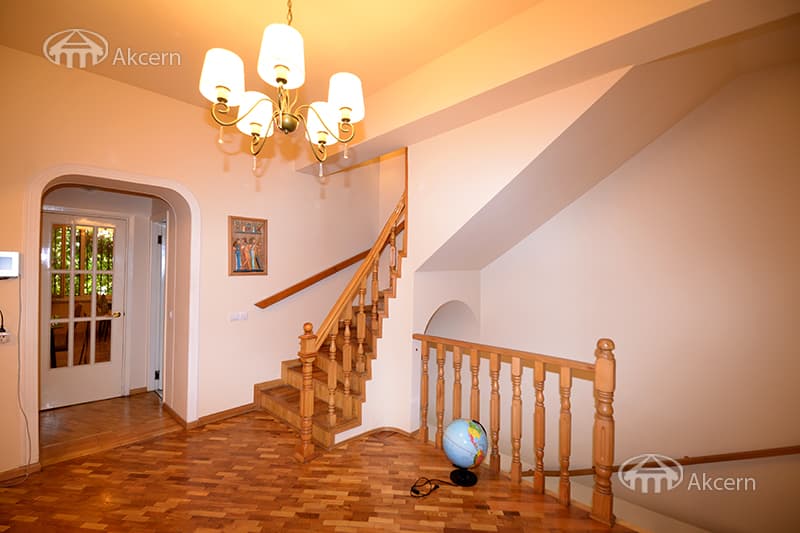 House · 5 rooms · 259 m² · Arabkir — photo 23 / 46
