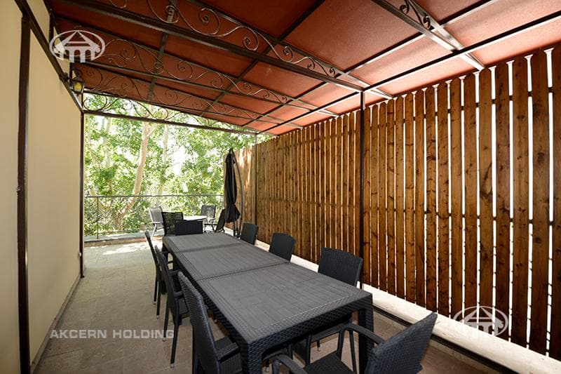 Apartment · 4 rooms · 254 m² · Kentron