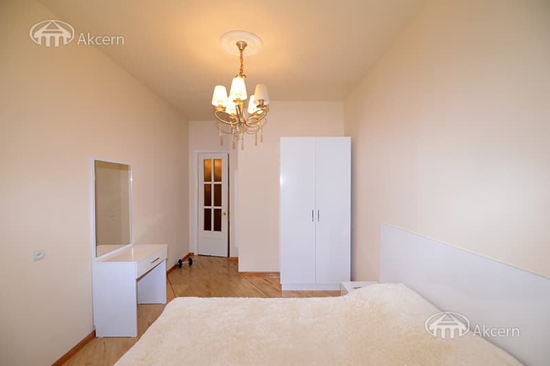 House · 5 rooms · 259 m² · Arabkir — photo 32 / 46