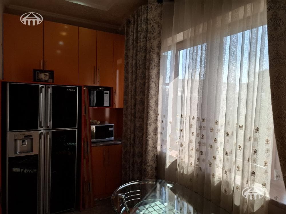Квартира · 3 комн. · 83 м² · Шенгавит