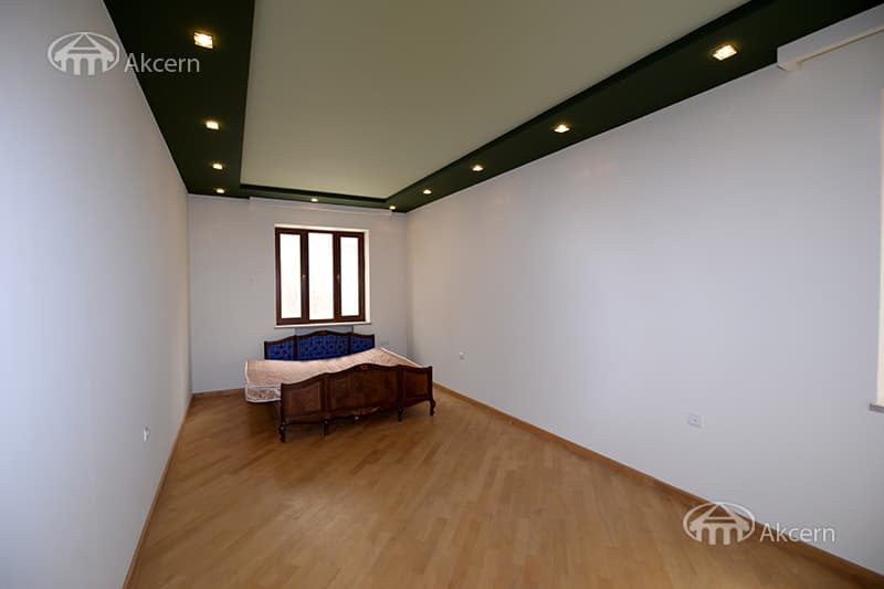 Առանձնատուն · 6 սեն. · 347 մ² · Կենտրոն