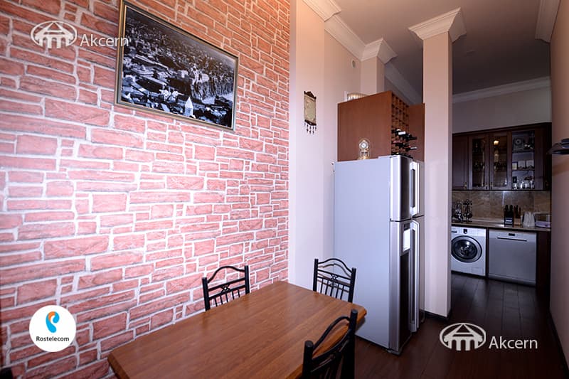Квартира · 5 комн. · 120 м² · Кентрон