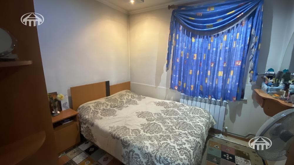 Квартира · 5 комн. · 105 м² · Кентрон