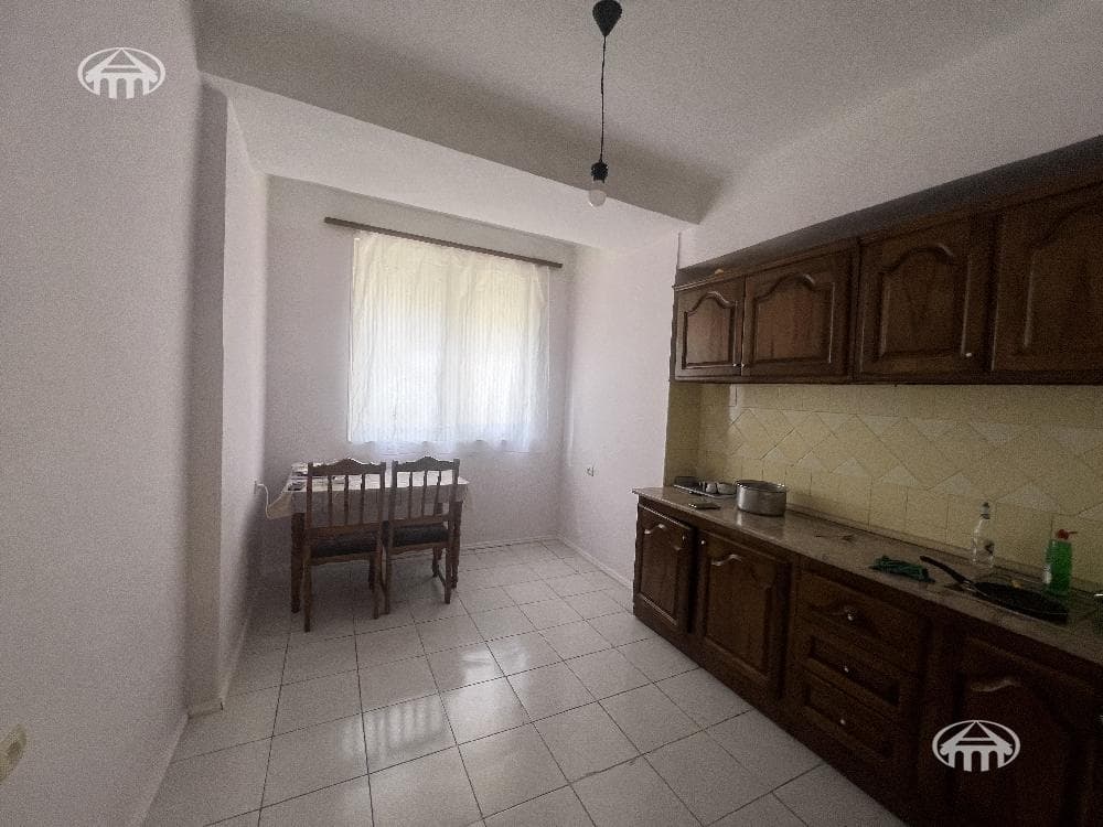Apartment · 42 m² · Kentron