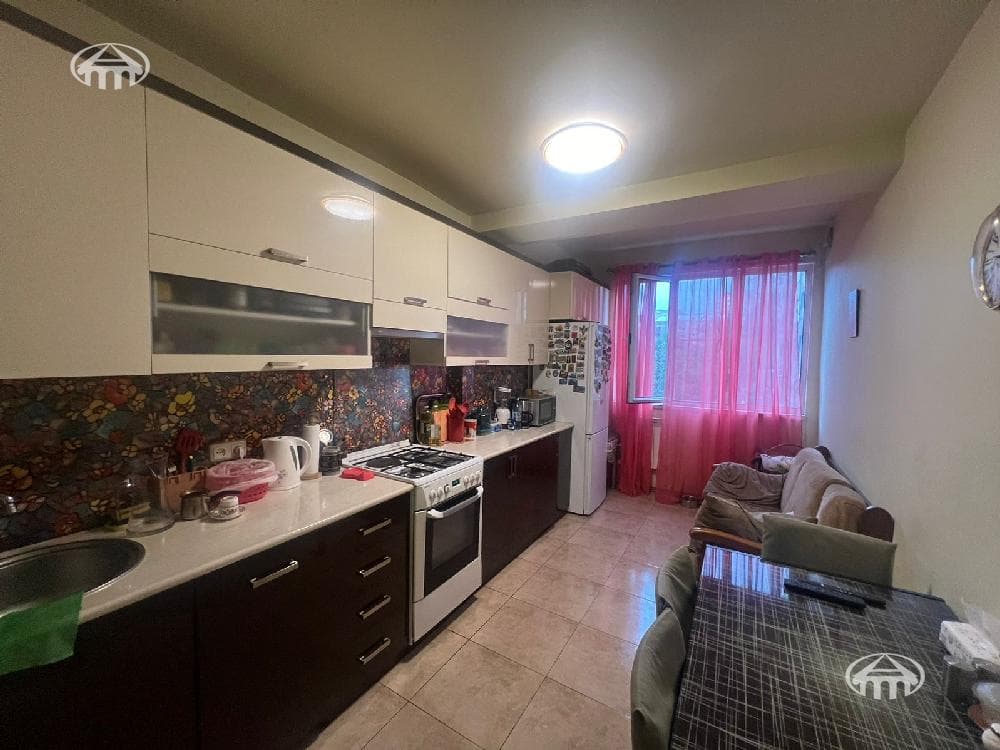 Квартира · 3 комн. · 86 м² · Кентрон