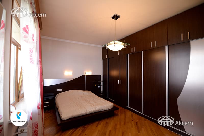 Apartment · 5 rooms · 350 m² · Kentron