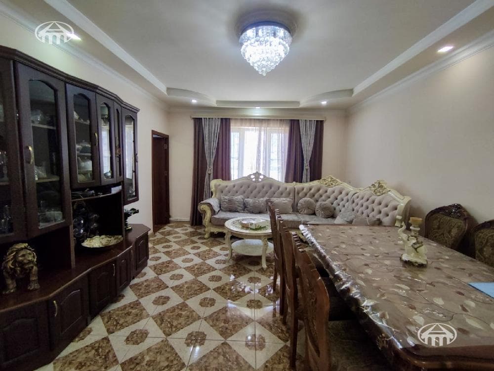 Առանձնատուն · 4 սեն. · 338 մ² · Առինջ