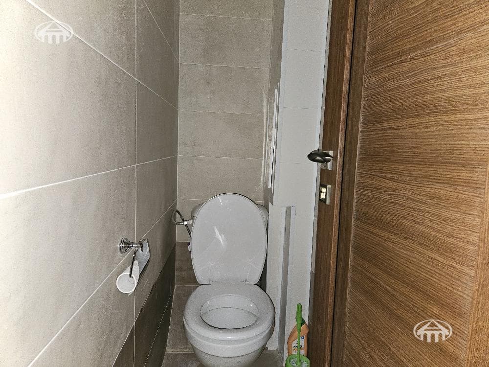 Apartment · 2 rooms · 68 m² · Kentron