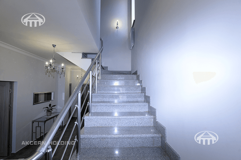Mansion · 5 rooms · 280 m² · v. Arinj