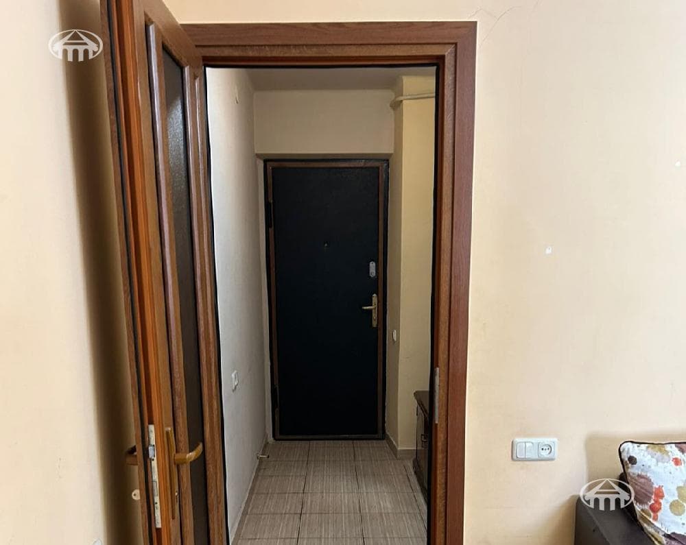 Apartment · 1 rooms · 40 m² · Kentron