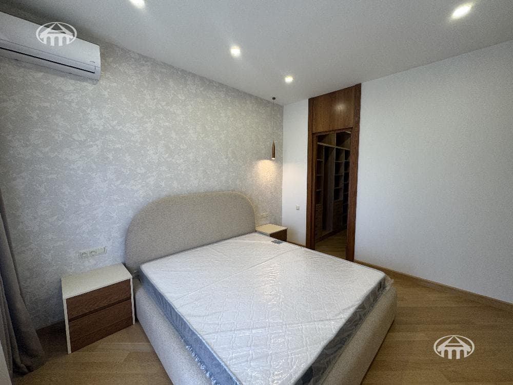 Townhouse · 4 rooms · 292 m² · Arabkir