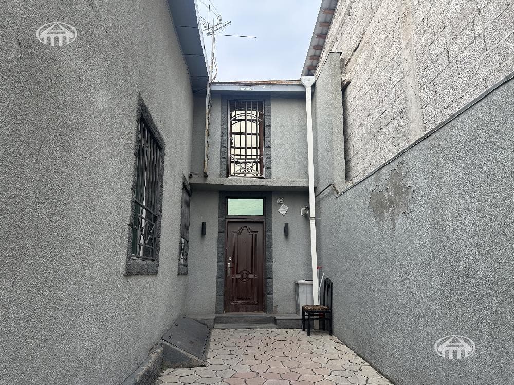 Առանձնատուն · 3 սեն. · 120 մ² · Կենտրոն