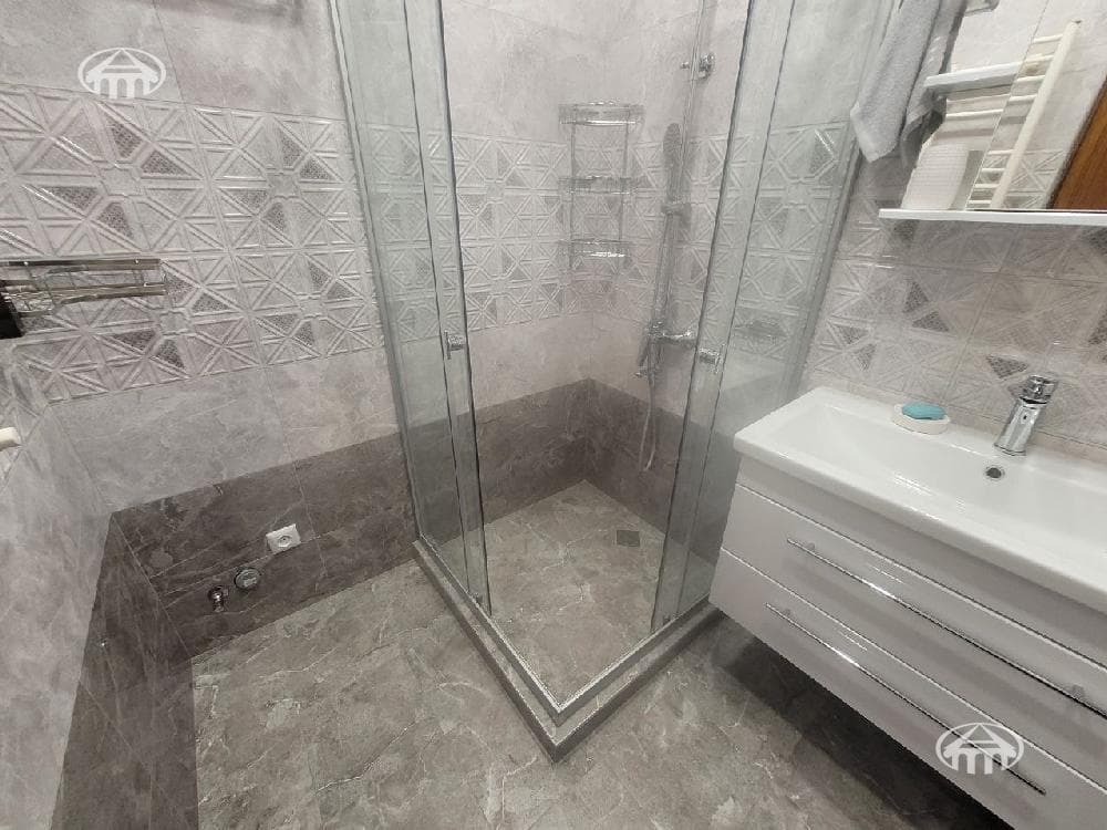 Квартира · 2 комн. · 65 м² · Аджапняк