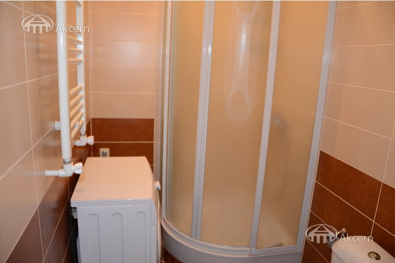 Квартира · 2 комн. · 67 м² · Кентрон