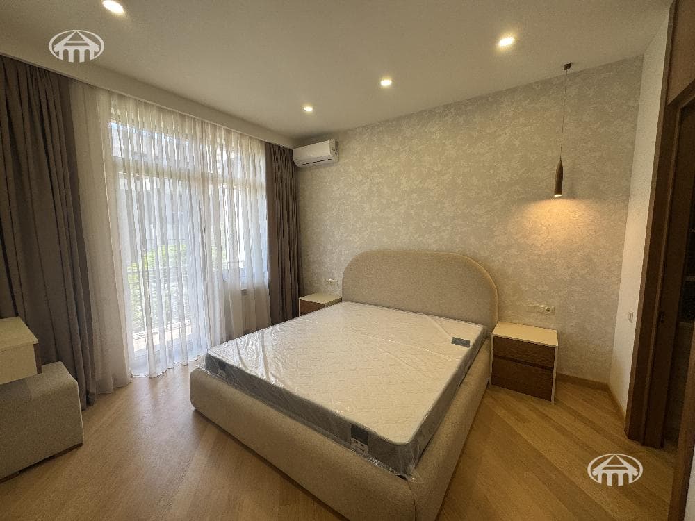 Townhouse · 4 rooms · 292 m² · Arabkir
