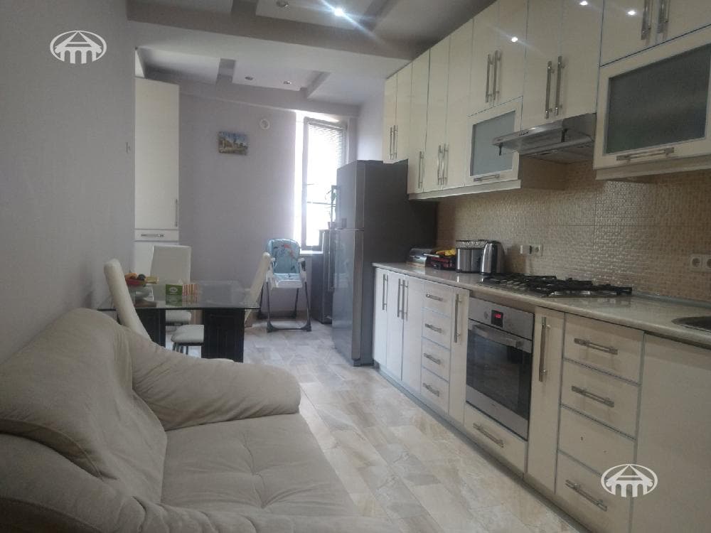 Apartment · 3 rooms · 120 m² · Arabkir