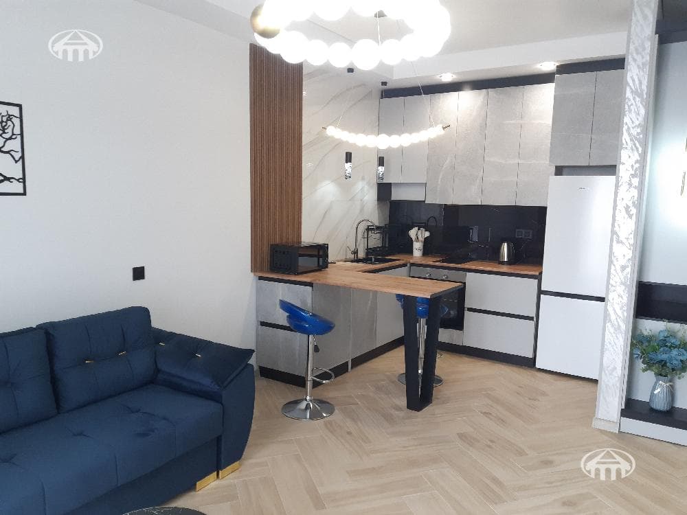 Квартира · 2 комн. · 52 м² · Кентрон