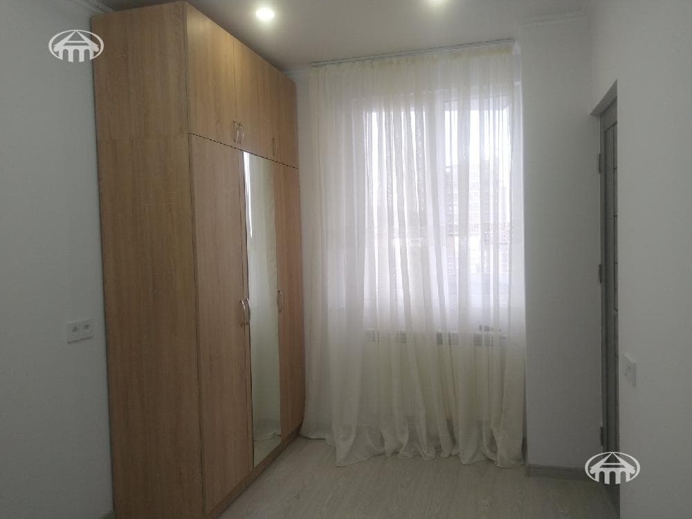 Apartment · 2 rooms · 41 m² · Kentron