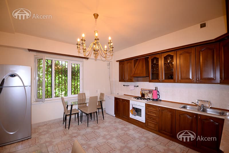 House · 5 rooms · 259 m² · Arabkir — photo 11 / 46