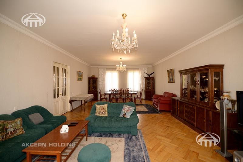 Особняк · 6 комн. · 363 м² · Касах