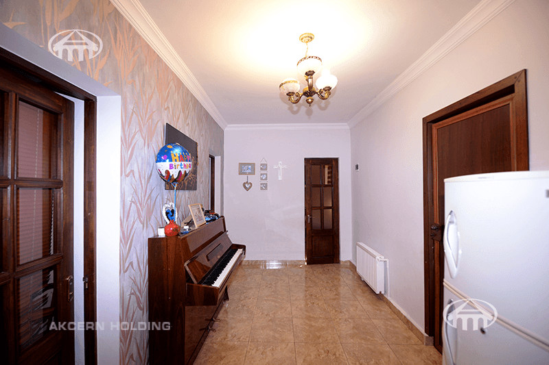 House · 4 rooms · 101 m² · Kanaker-Zeytun