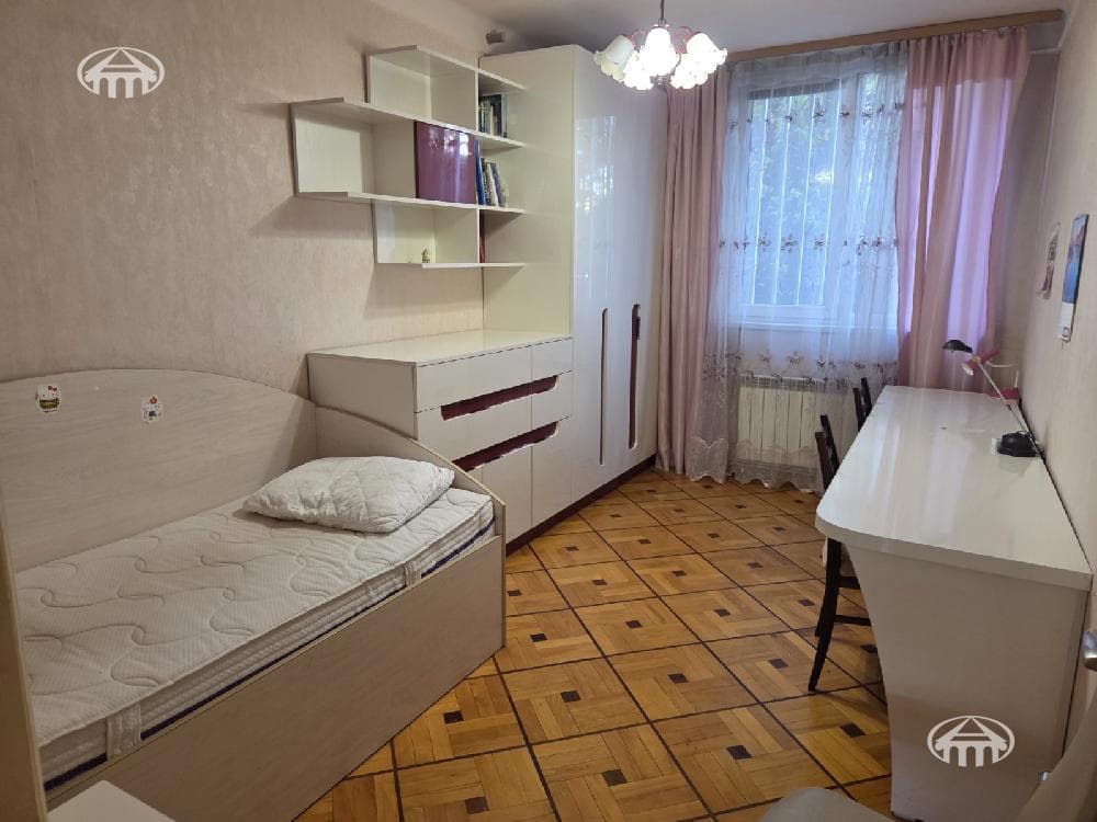 Apartment · 4 rooms · 106 m² · Kentron