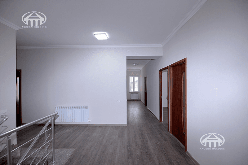 Особняк · 5 комн. · 332 м² · Аван