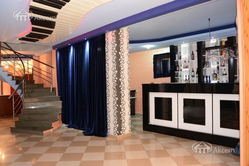 Restaurant · 1,127 m² · Kentron