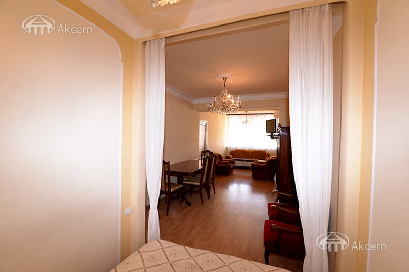Квартира · 2 комн. · 65 м² · Арабкир