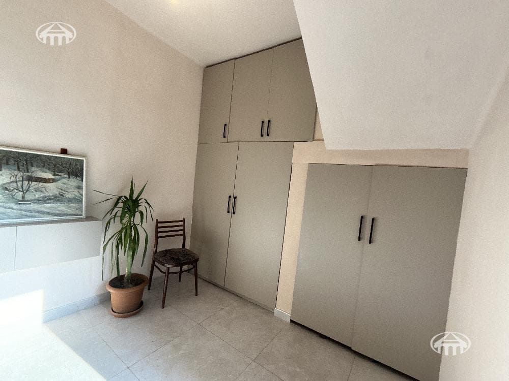 Office · 141 m² · Arabkir