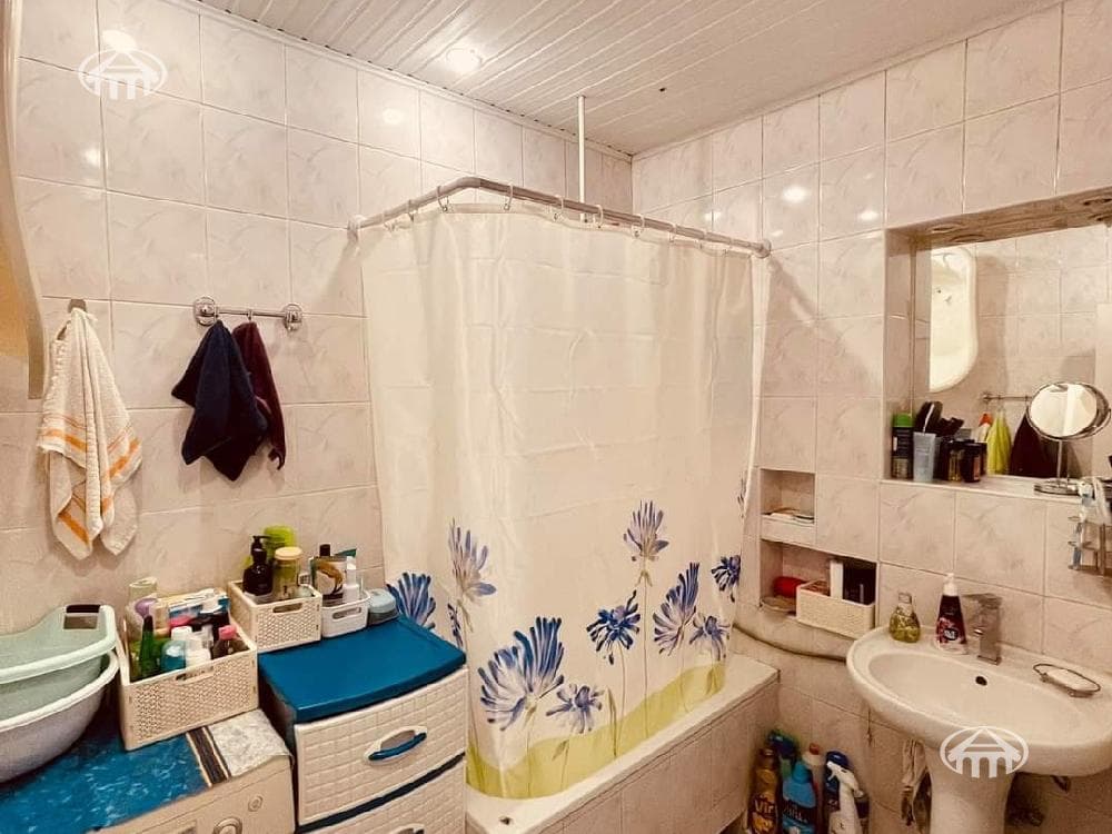 Квартира · 3 комн. · 103 м² · Кентрон