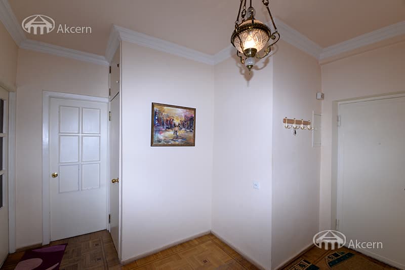 Квартира · 2 комн. · 70 м² · Кентрон