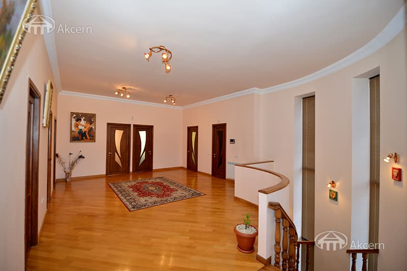 Особняк · 7 комн. · 490 м² · Нор-Норк
