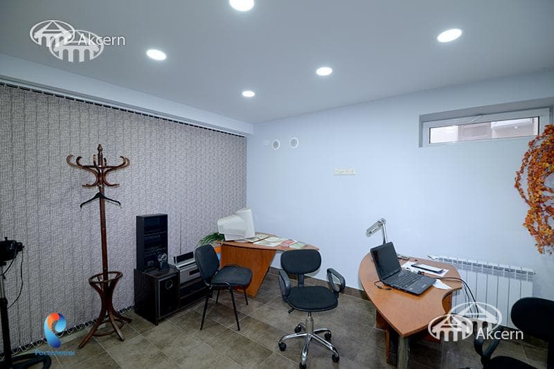 Office · 219 m² · Kentron