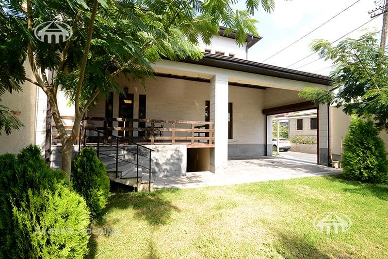 Mansion · 5 rooms · 388 m² · Arabkir