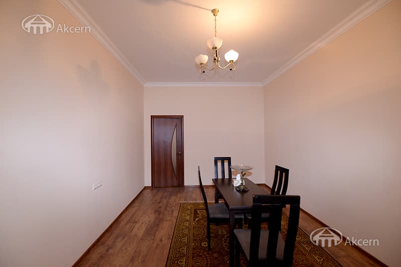 Բնակարան · 3 սեն. · 90 մ² · Կենտրոն — Լուսանկար 5 / 34
