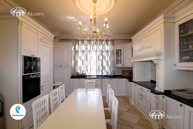Mansion · 7 rooms · 729 m² · v. Arinj