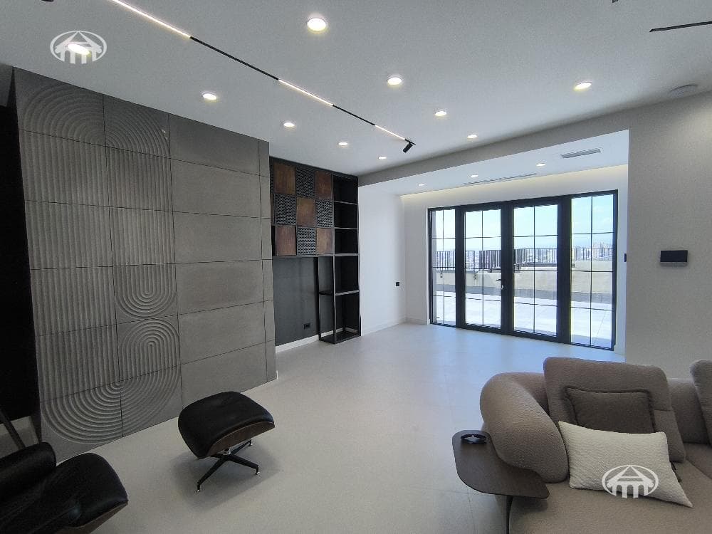 Apartment · 6 rooms · 352 m² · Arabkir