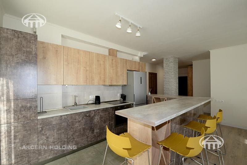 Apartment · 4 rooms · 117 m² · Kentron