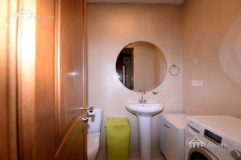 Apartment · 4 rooms · 164 m² · Kentron