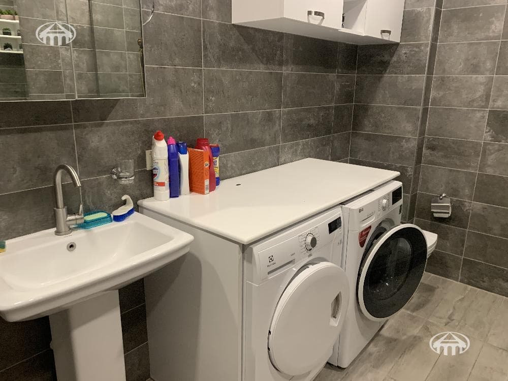 Квартира · 3 комн. · 120 м² · Арабкир