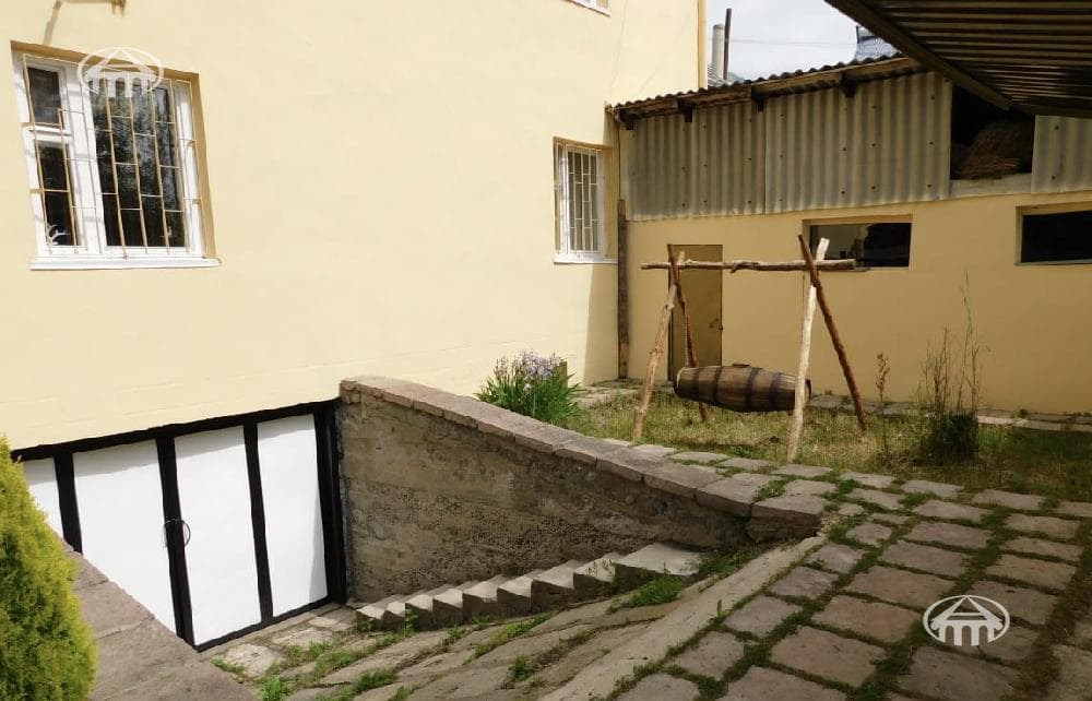Mansion · 5 rooms · 317 m² · Sevan