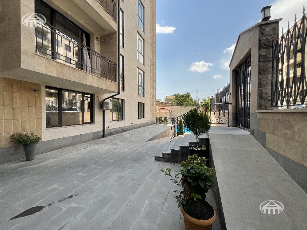 Квартира · 3 комн. · 70 м² · Арабкир